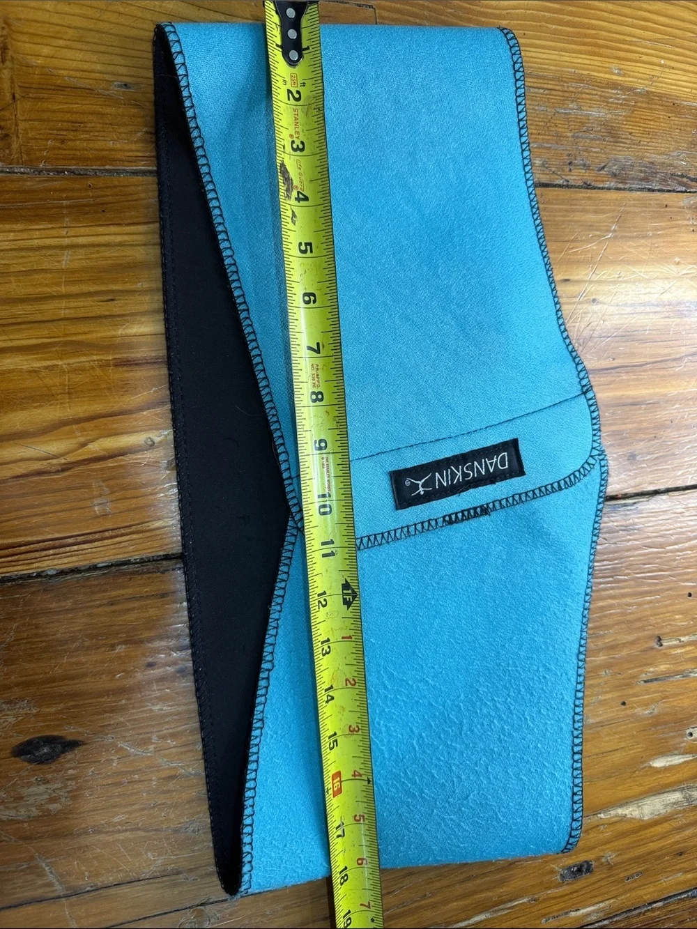 Danskin Turquoise and Black Fitness Waist Belt